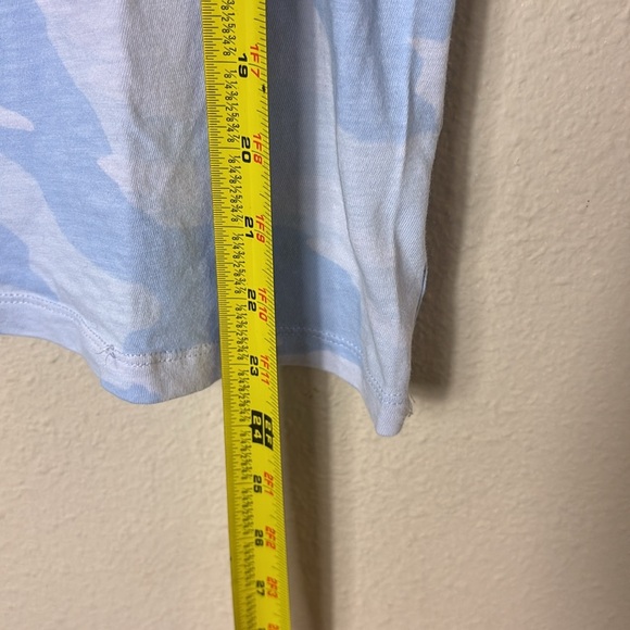 Athleta Blue Camo Short Sleeve Shirt size small - Picture 7 of 9